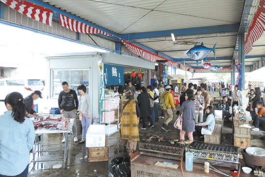 勝浦漁港にぎわい市場